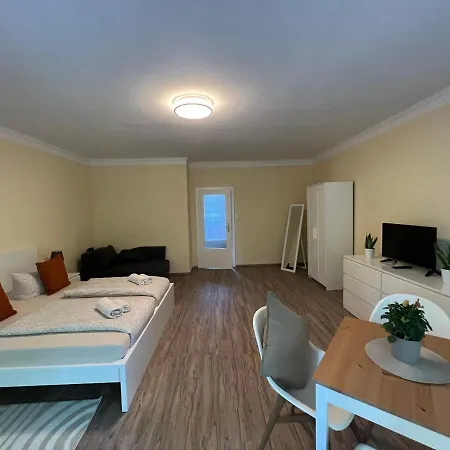 Appartement New Renovated And Near Centrum